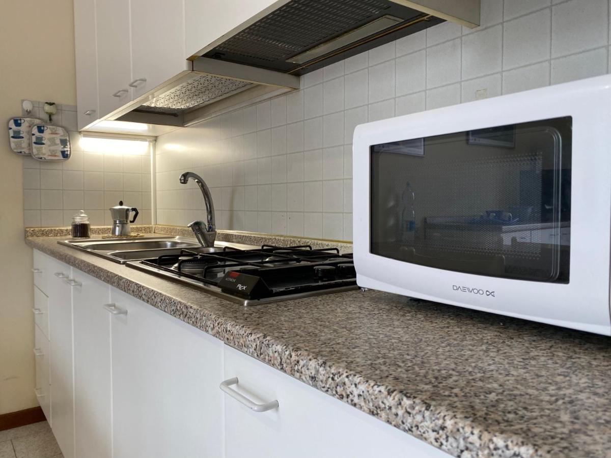 Free Parking - Blue Apartment Vicino Al Centro Sirmione Exterior photo